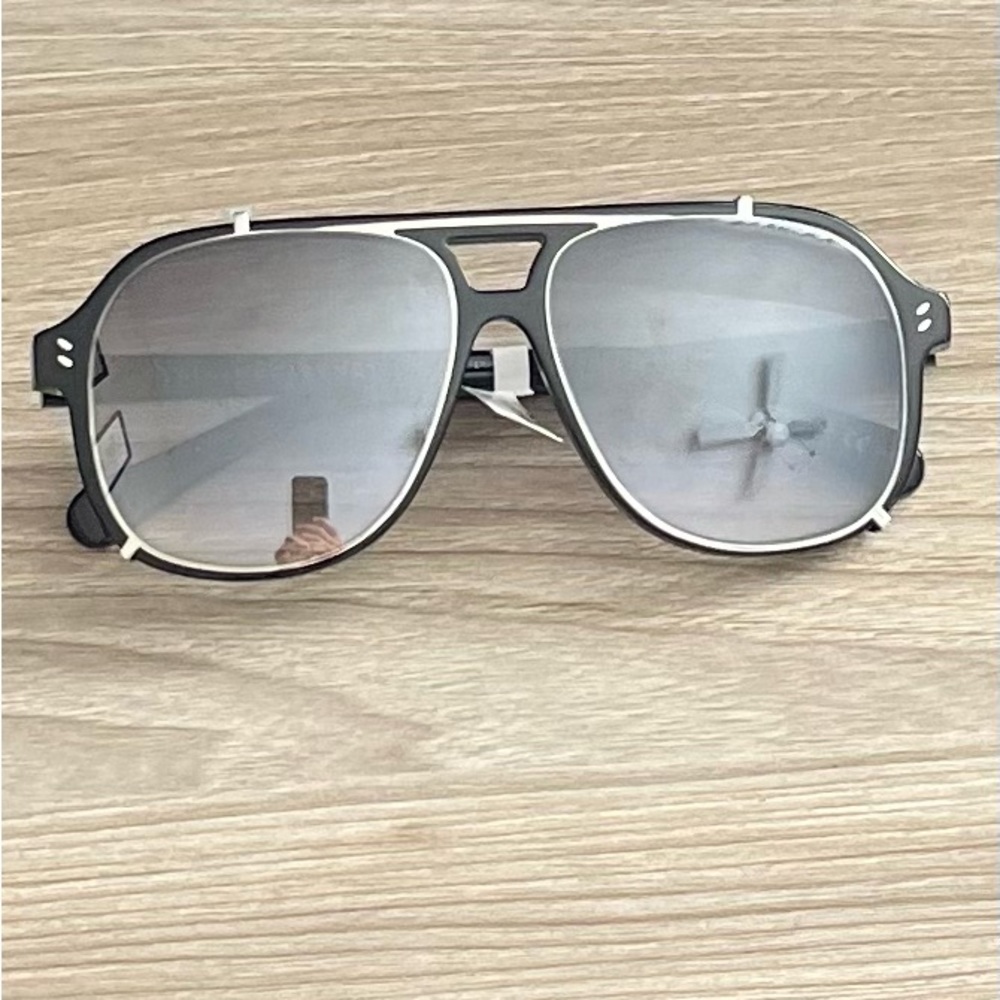 Stella McCartney Clip-On Black Suglasses